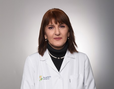 ნანა გოგოლაძე